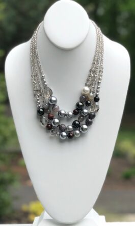 AGATE, SHELL PEARLS, CRYSTALS