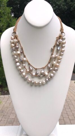 “TRINITY”, SUEDE, FRESHWATER PEARLS