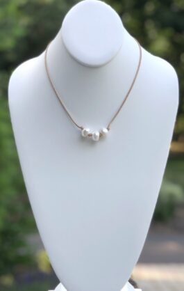 “THREE PEARL CHOKER”, FRESHWATER PEARLS