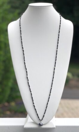 SINGLE FRESHWATER PEARL, CRYSTALS